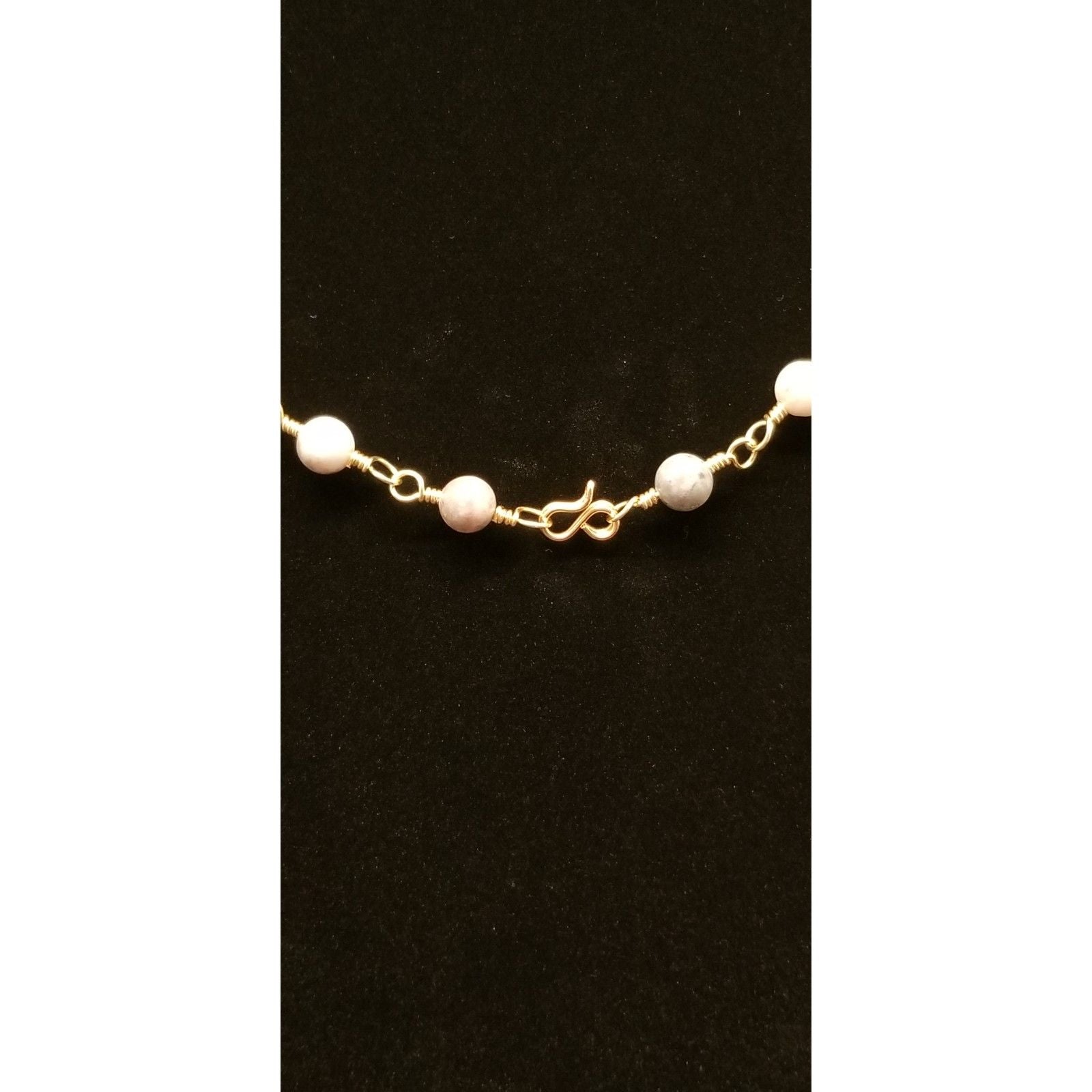 Handmade Agate Bead Chain Necklace – Gold Tone Wire Wrapped Natural Stone