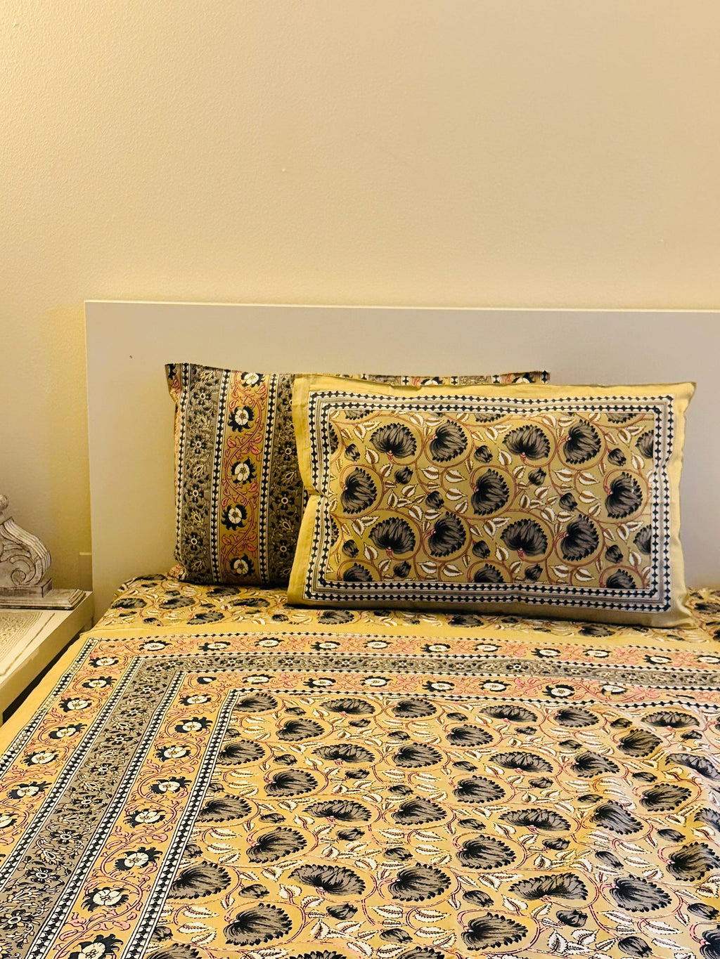 The Nocturnal Floral Sheet Set