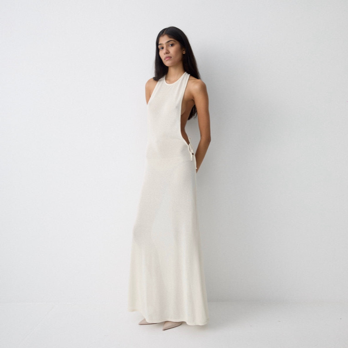Ethna Backless Open Side White Maxi Dress