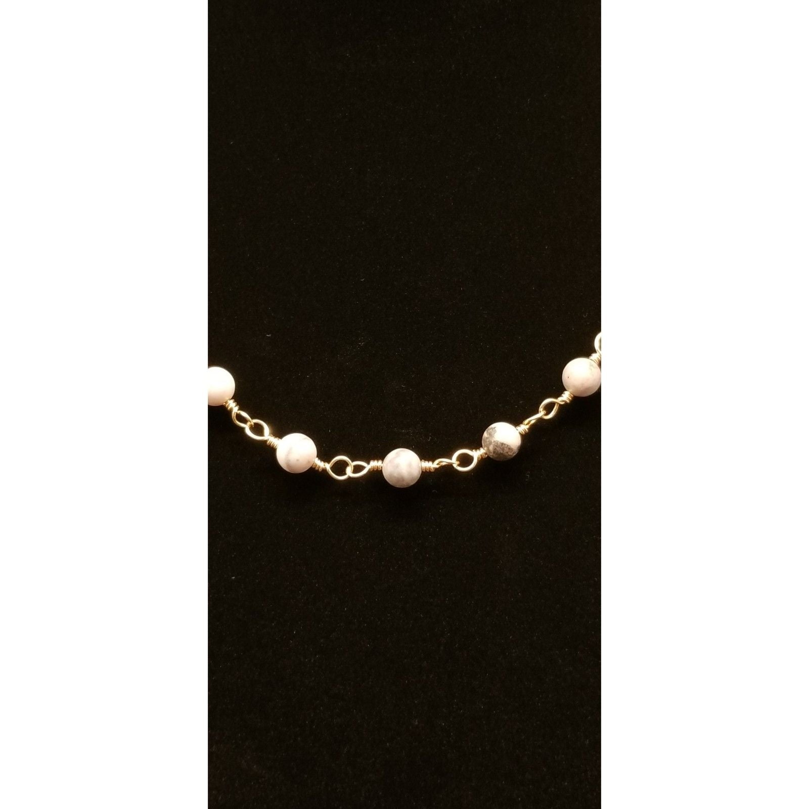 Handmade Agate Bead Chain Necklace – Gold Tone Wire Wrapped Natural Stone